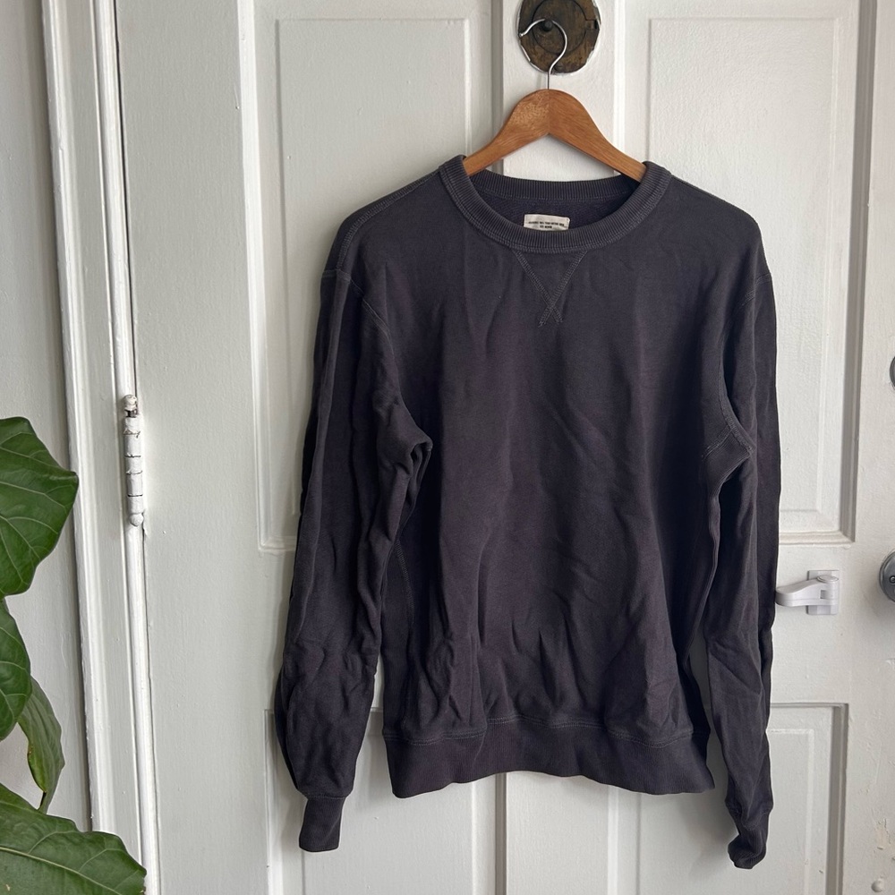 Buck Mason men’s crewneck sweatshirt